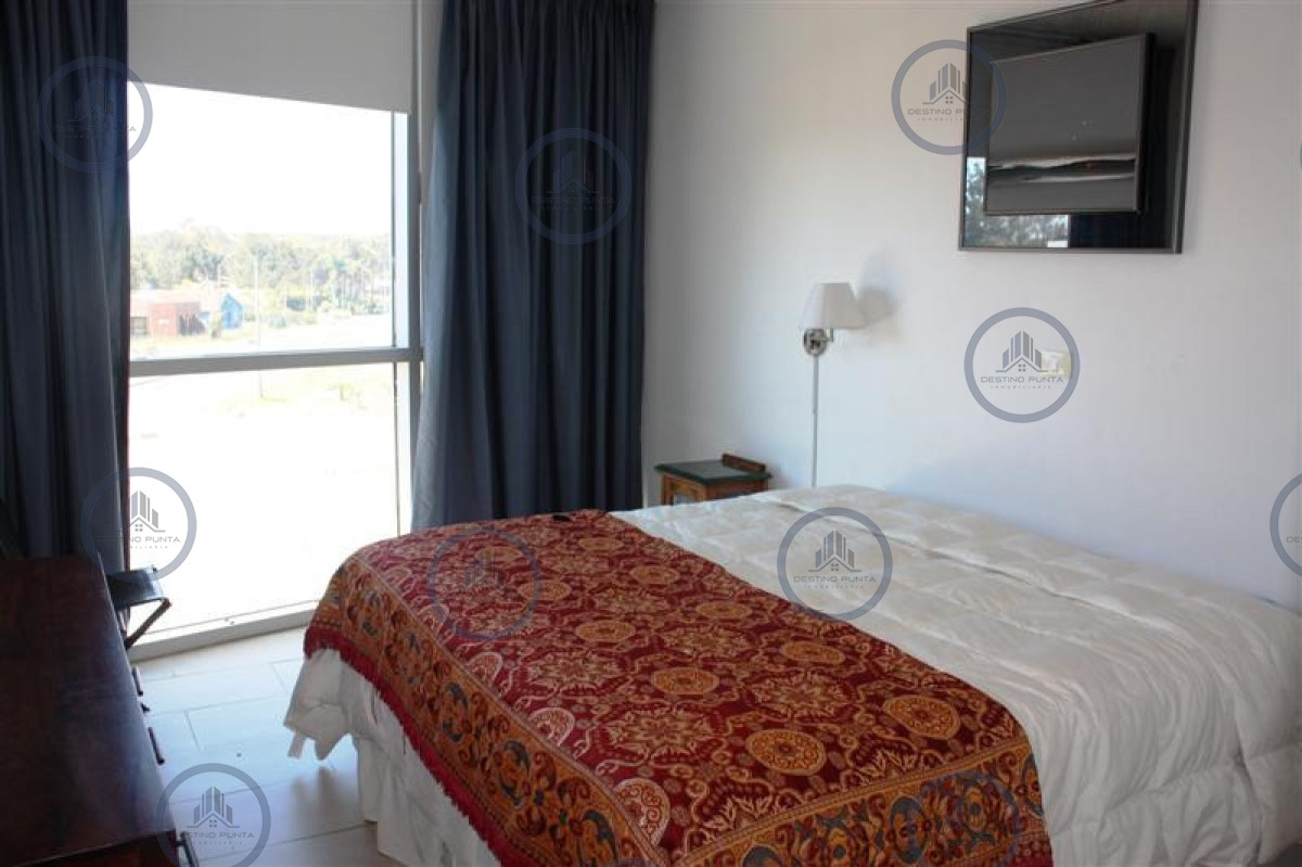 Apartamento ID.1929 - Apartamento en La Barra 3 Dormitorios con Vista al Mar y Terraza, en Venta