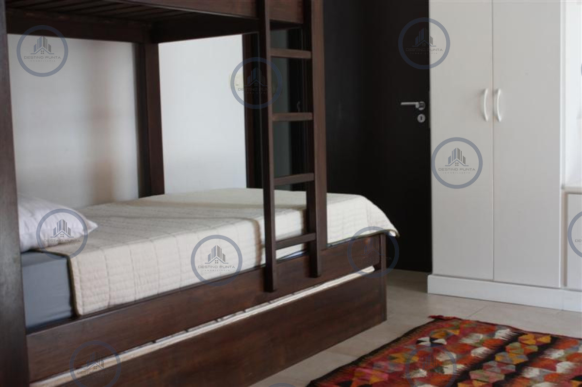 Apartamento ID.1929 - Apartamento en La Barra 3 Dormitorios con Vista al Mar y Terraza, en Venta