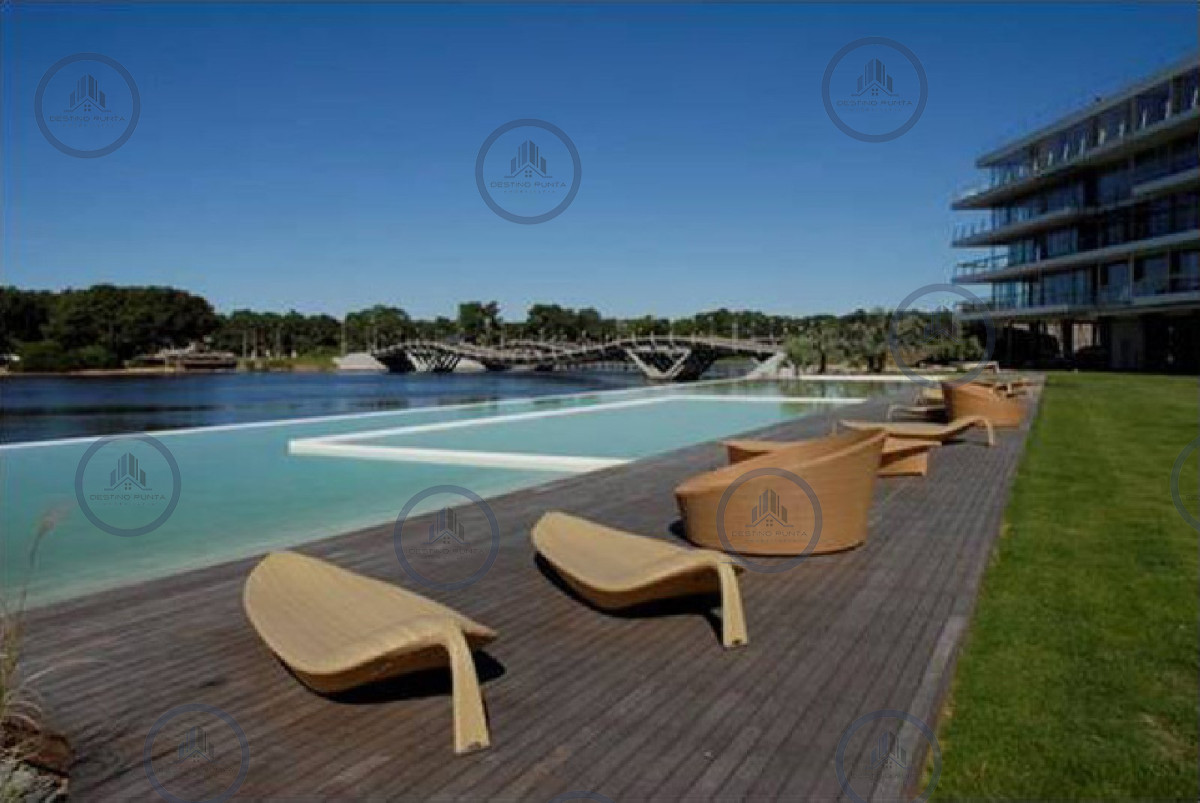 Apartamento ID.1930 - Apartamento en La Barra 3 Dormitorios con Vista directa al Mar, En Venta