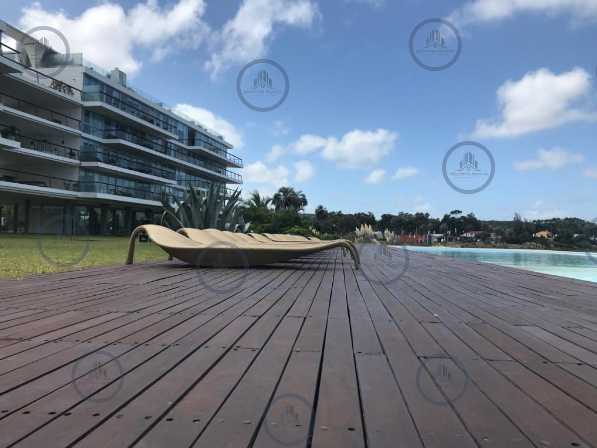 Apartamento ID.1929 - Apartamento en La Barra 3 Dormitorios con Vista al Mar y Terraza, en Venta