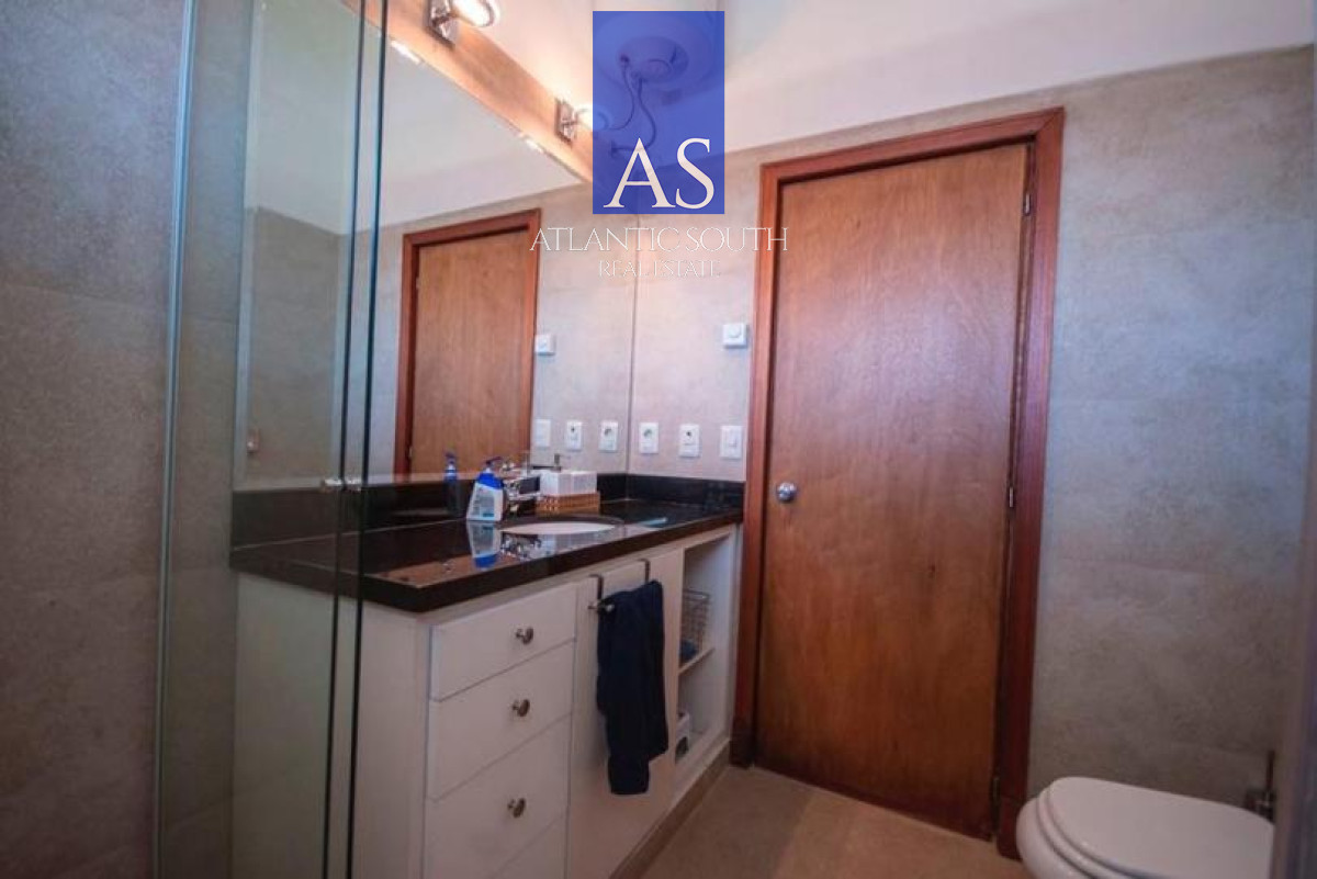 Casa ID.5120 - Casa de 4 dormitorios con vista al mar y piscina climatizada
