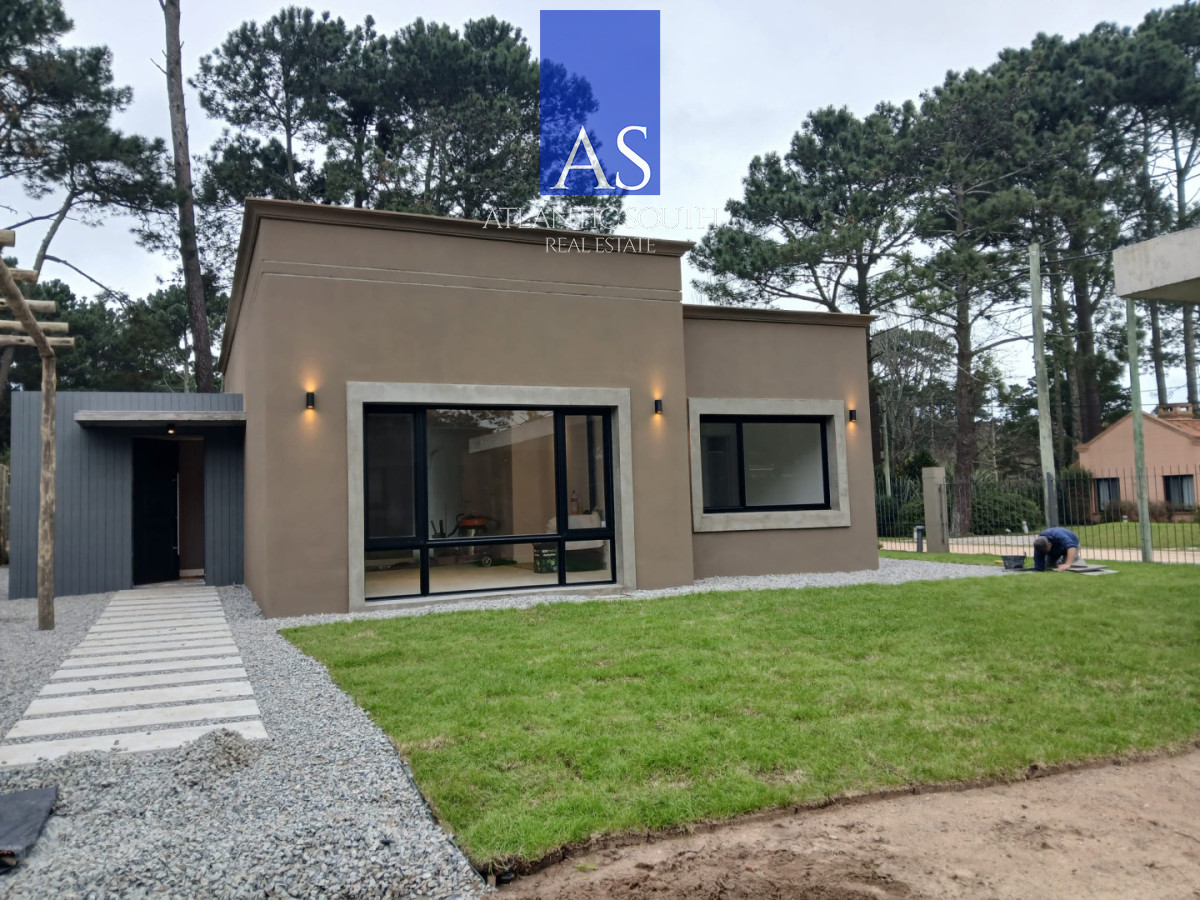 Casa 3 dormitorios a estrenar en Punta del Este