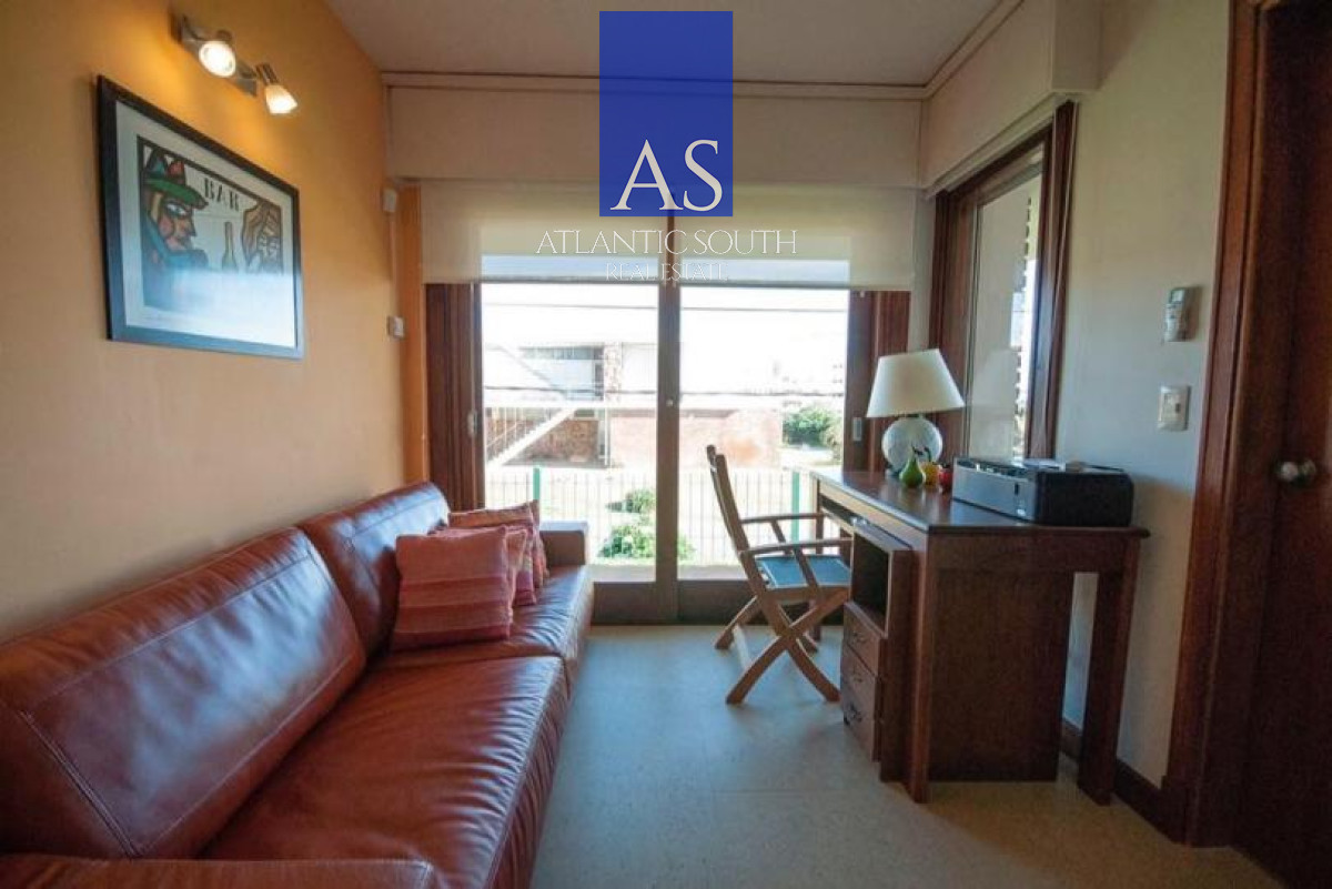 Casa ID.5120 - Casa de 4 dormitorios con vista al mar y piscina climatizada