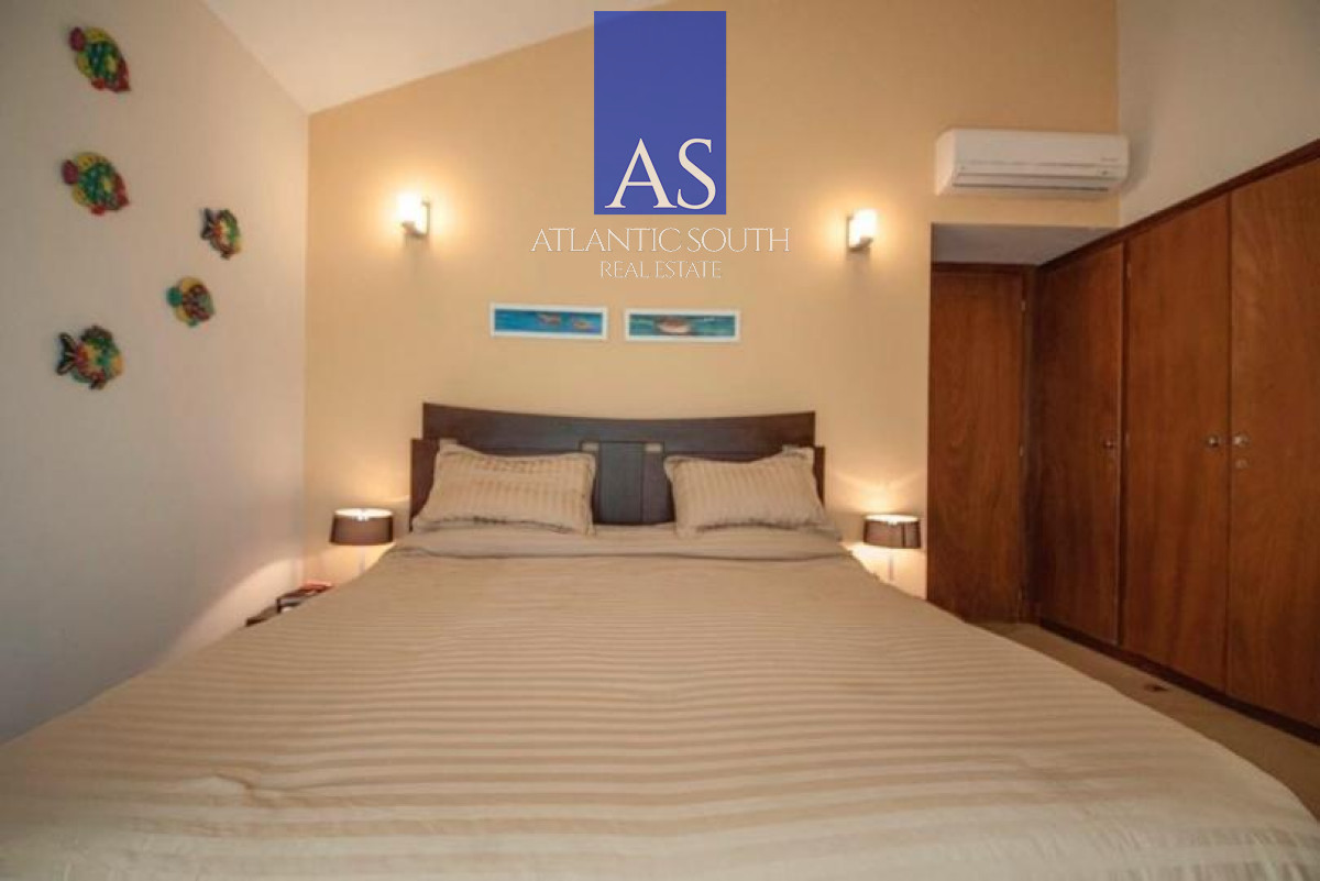 Casa ID.5120 - Casa de 4 dormitorios con vista al mar y piscina climatizada