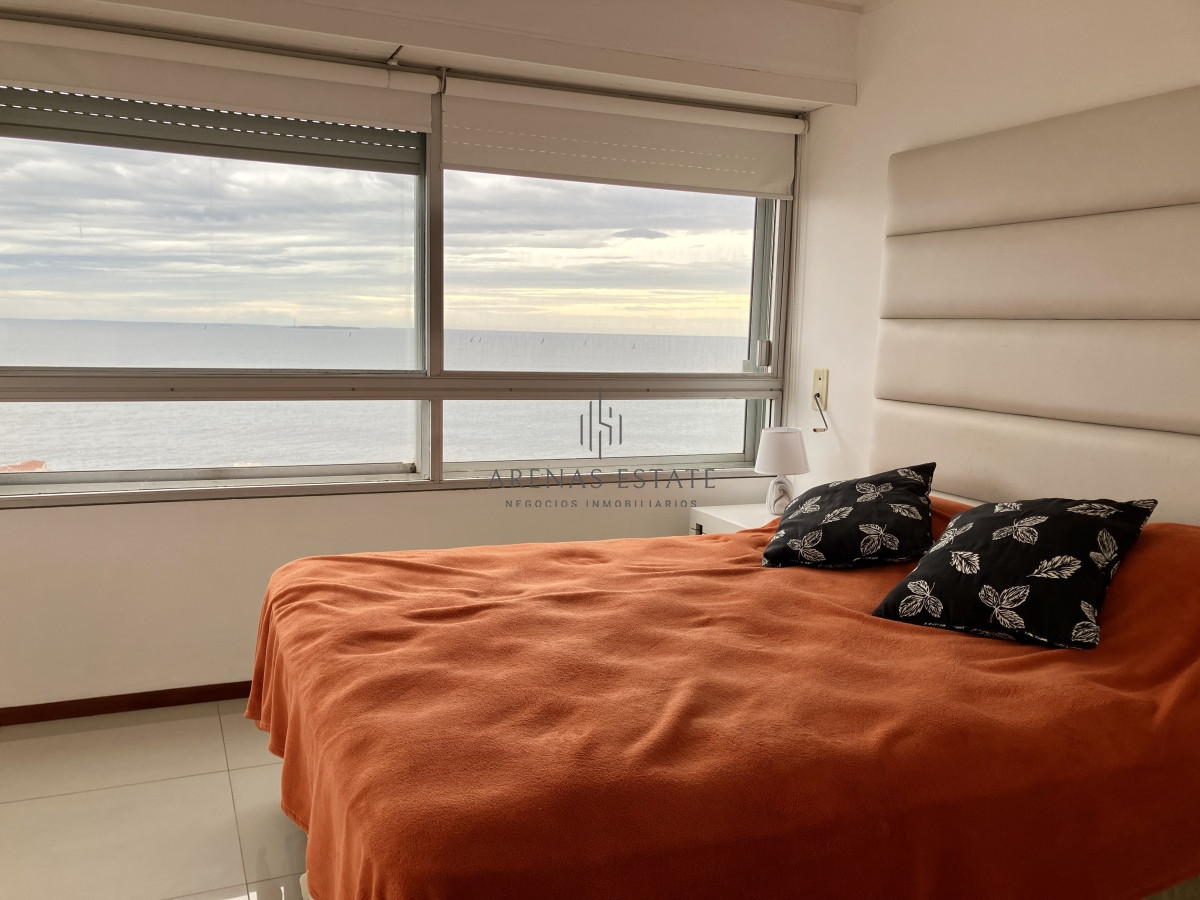 Apartamento ID.2351 - Apartamento en Venta en Península , Punta del Este , 3 dormitorios y servicio