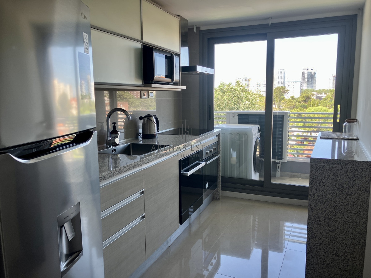 Apartamento ID.2262 - Apartamento en venta a metros de playa Mansa amueblado a estrenar.