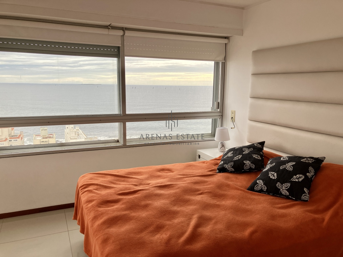 Apartamento ID.2351 - Apartamento en Venta en Península , Punta del Este , 3 dormitorios y servicio