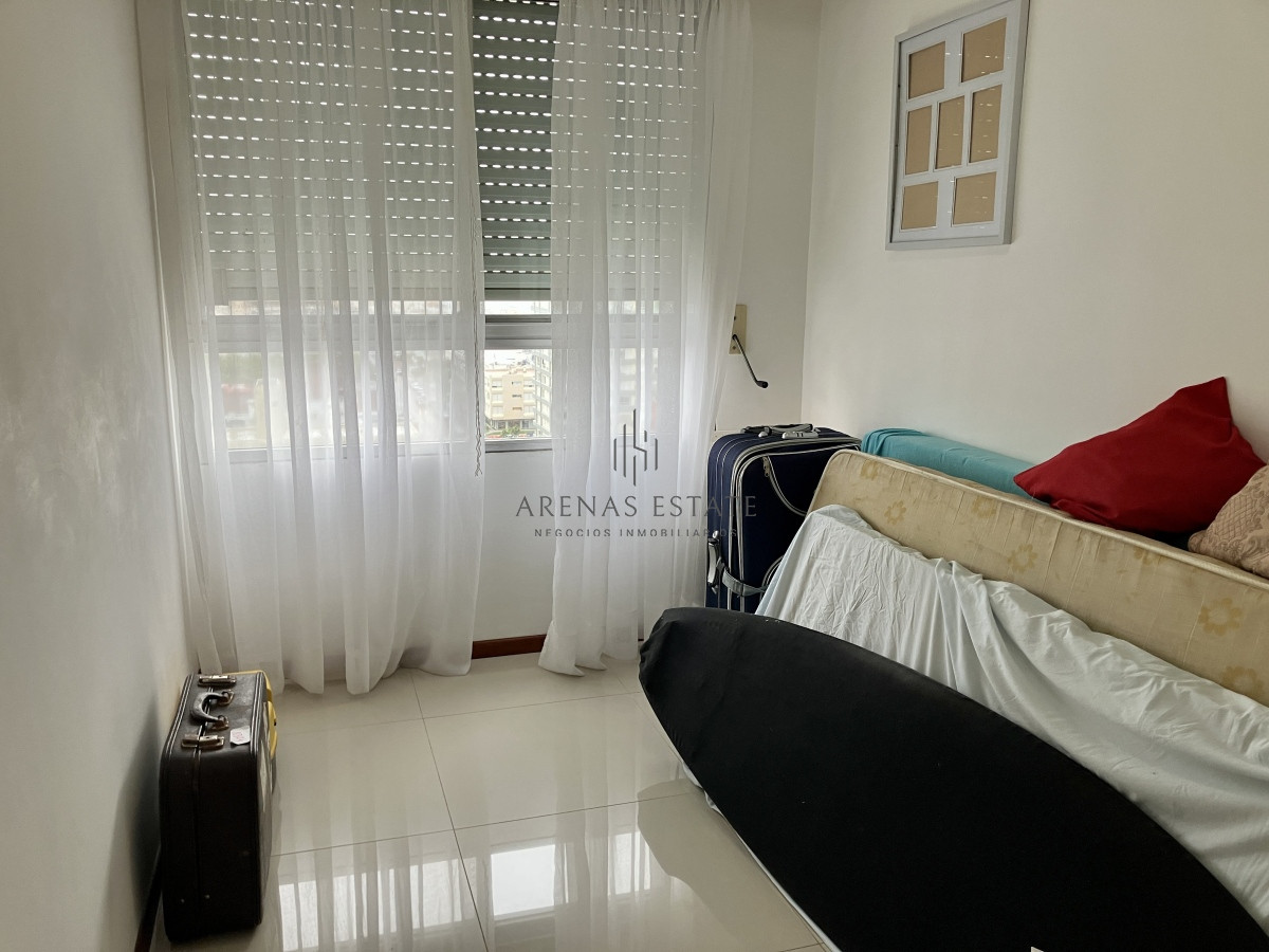 Apartamento ID.2351 - Apartamento en Venta en Península , Punta del Este , 3 dormitorios y servicio
