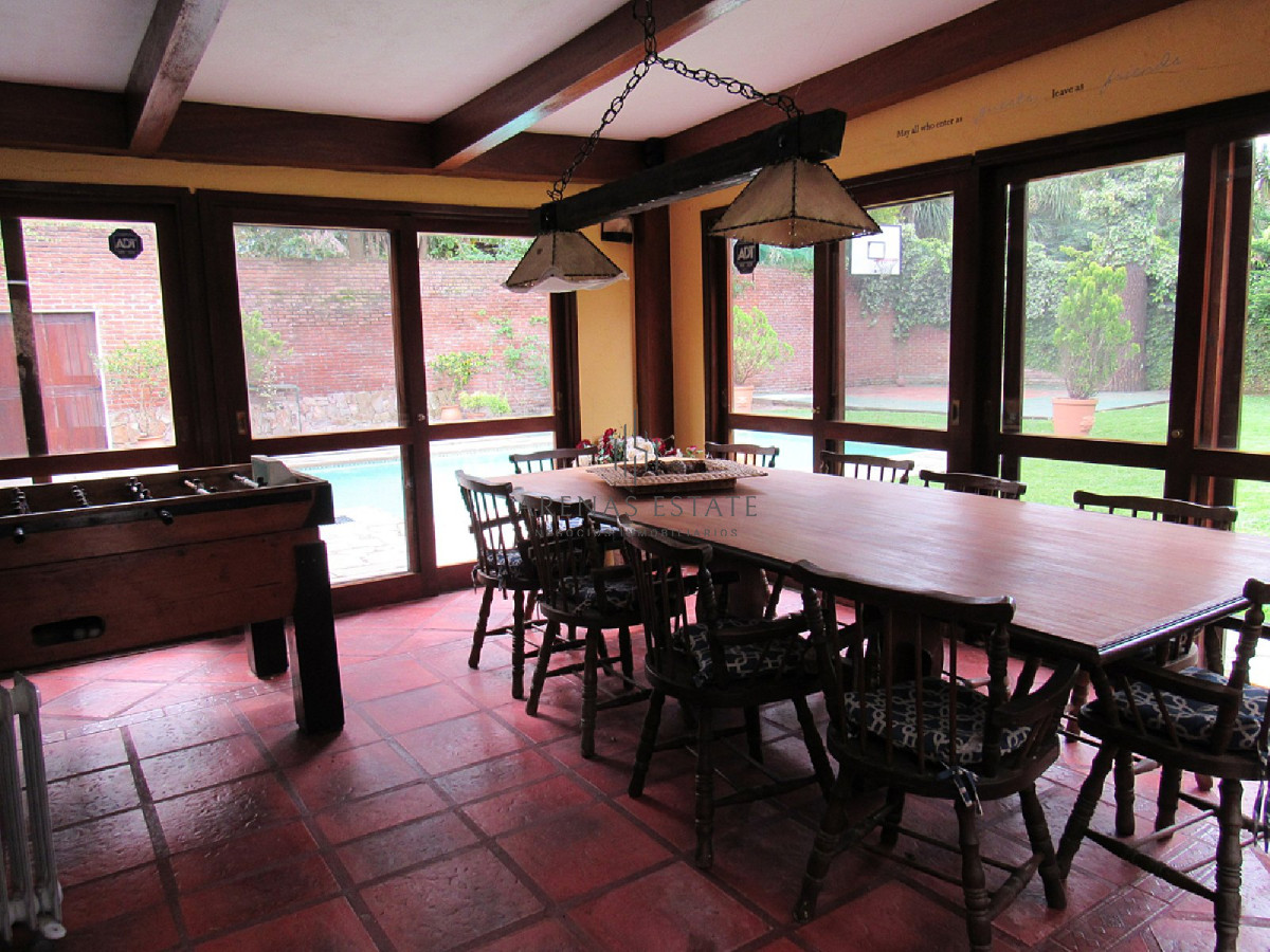 Casa ID.2878 - Casa en Mansa 4 dormitorios y dependencia, con piscina y barbacoa