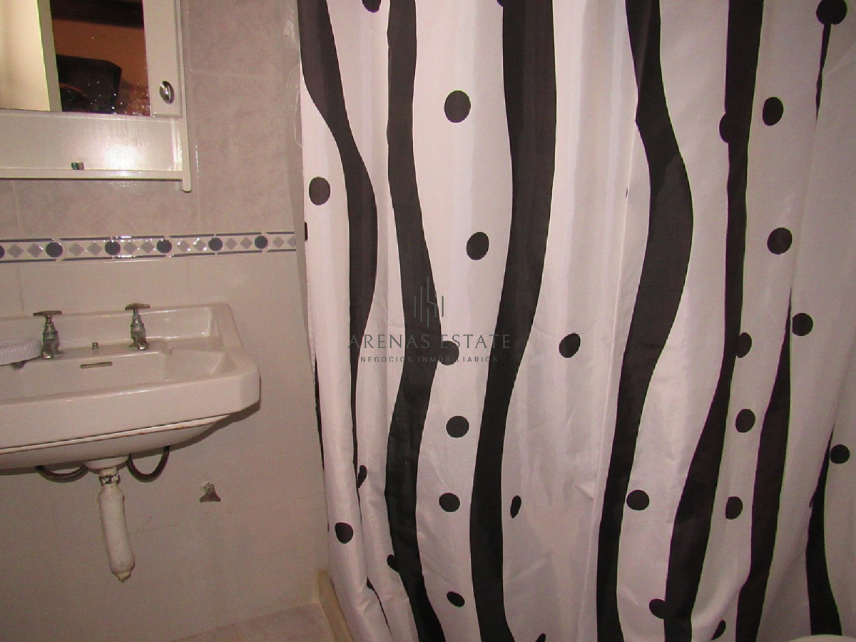 Casa ID.2878 - Casa en Mansa 4 dormitorios y dependencia, con piscina y barbacoa
