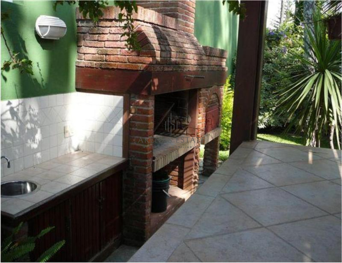 Casa ID.2877 - Casa en Mansa, 4 dormitorios *
