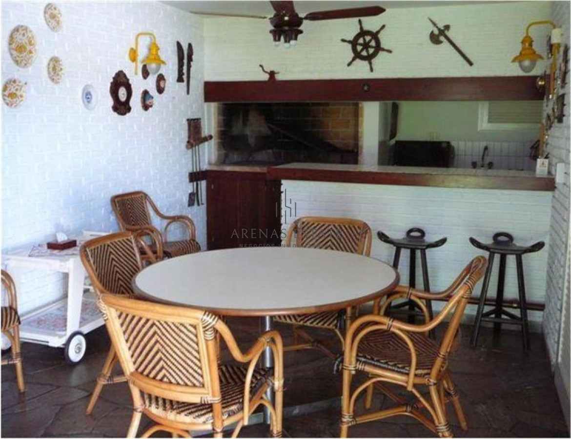 Casa ID.2877 - Casa en Mansa, 4 dormitorios *
