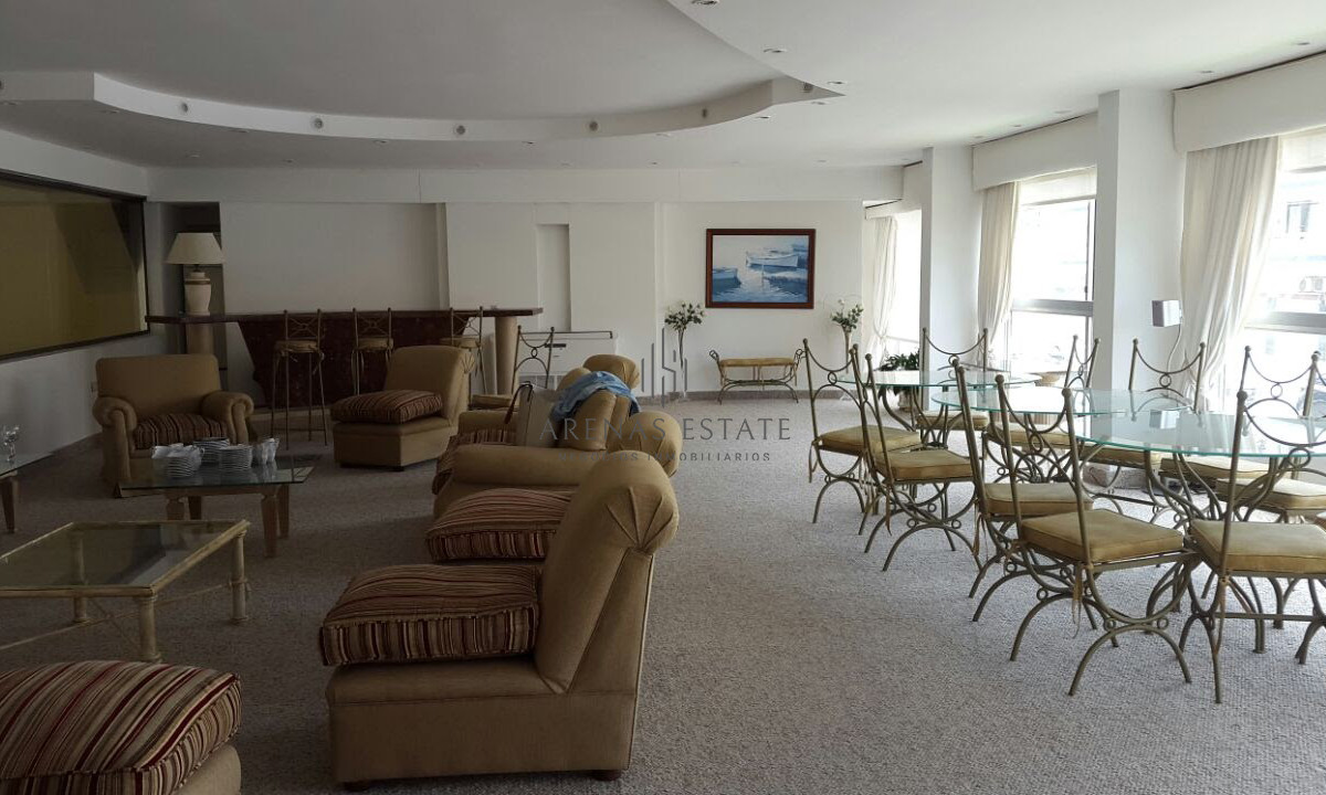 Apartamento ID.2351 - Apartamento en Venta en Península , Punta del Este , 3 dormitorios y servicio