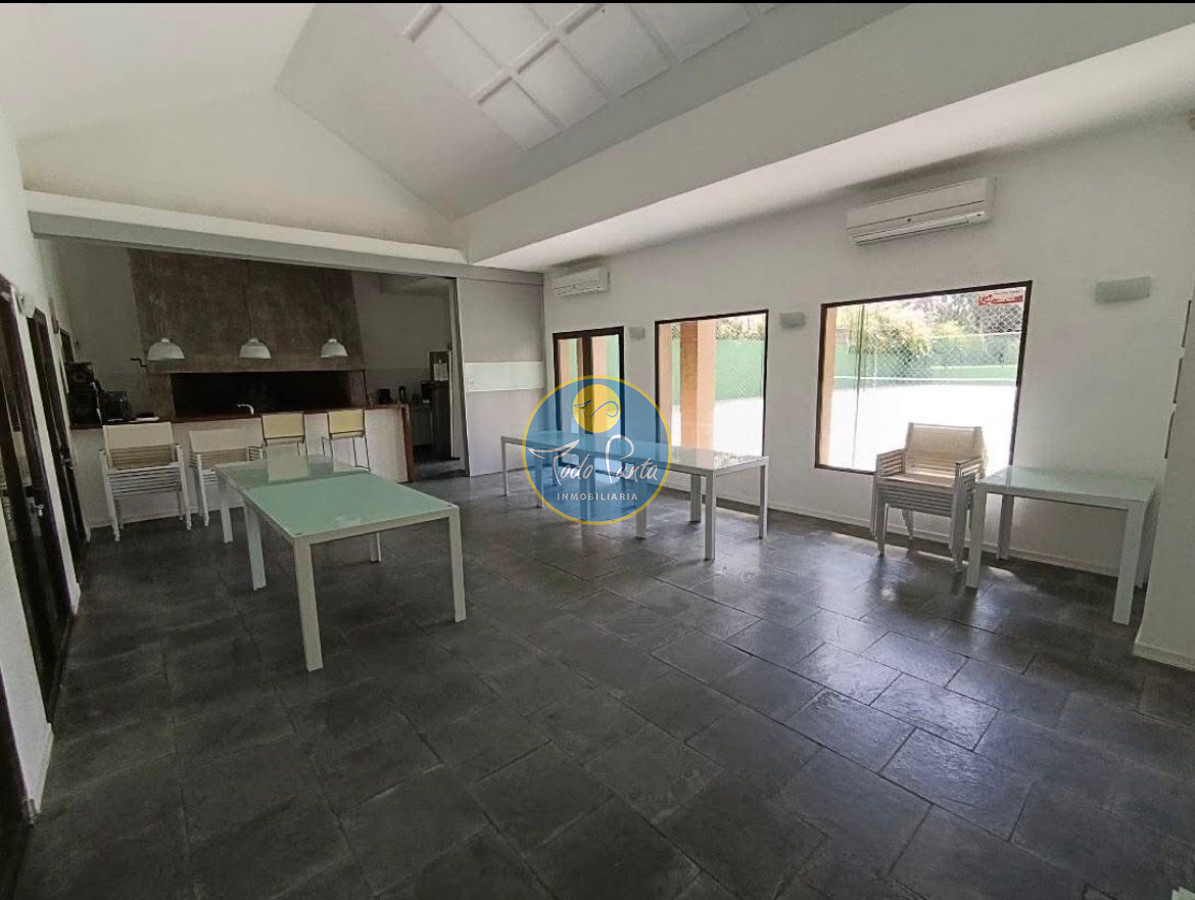 Miniatura de Casa de 2 dormitorios en Pinares, Punta del Este | Todo Punta