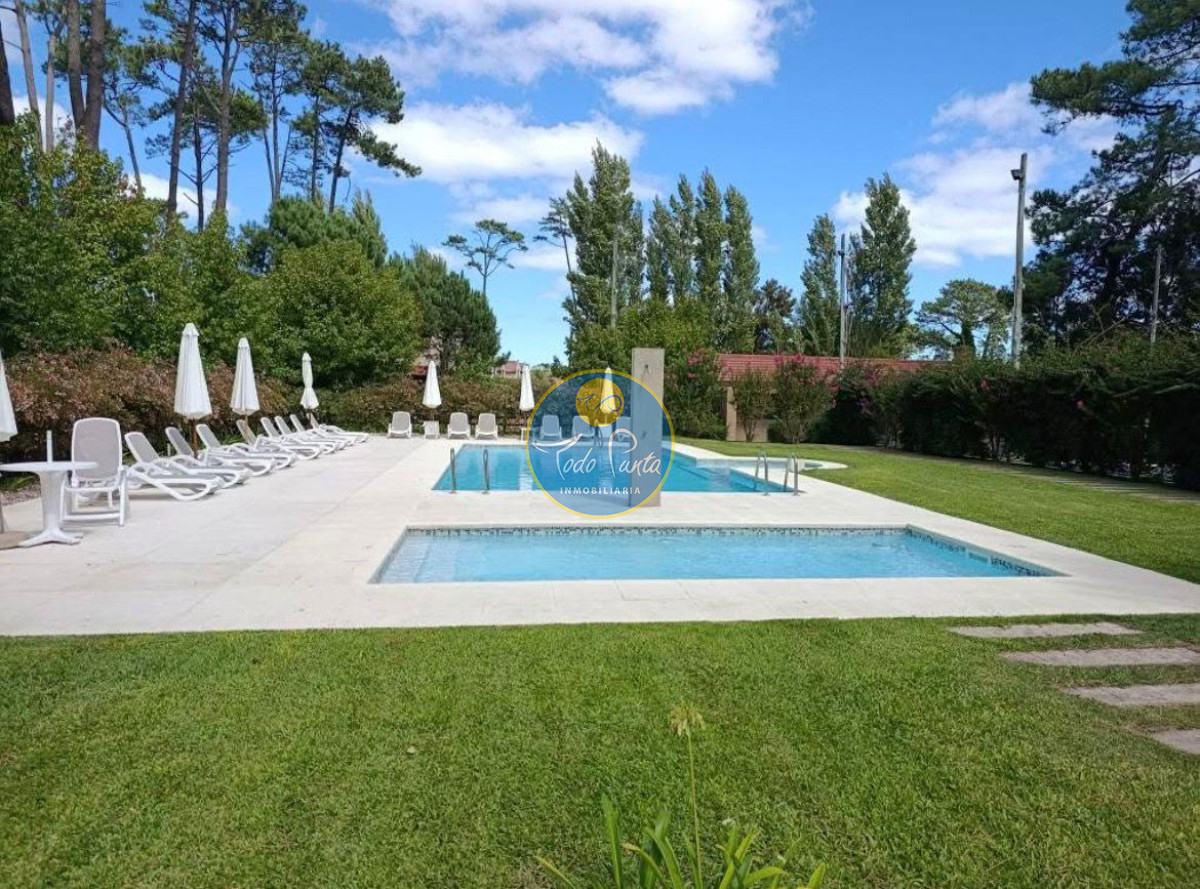 Miniatura de Casa de 2 dormitorios en Pinares, Punta del Este | Todo Punta