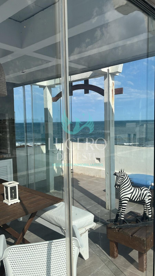 Apartamento ID.789 - Apartamento frente al mar en alquiler.