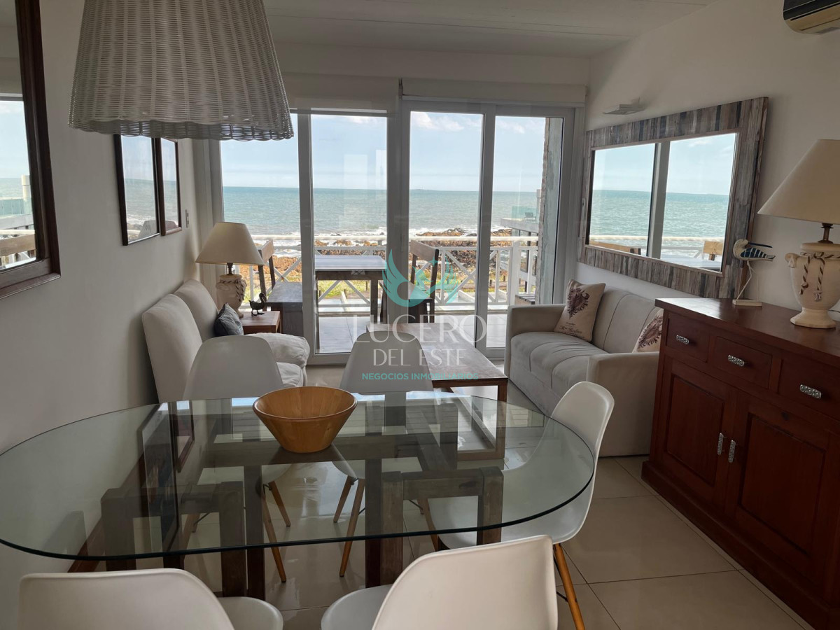 Apartamento ID.789 - Apartamento frente al mar en alquiler.