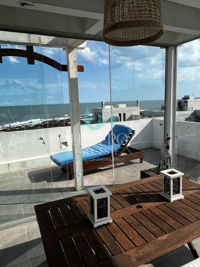 Apartamento ID.789 - Apartamento frente al mar en alquiler.