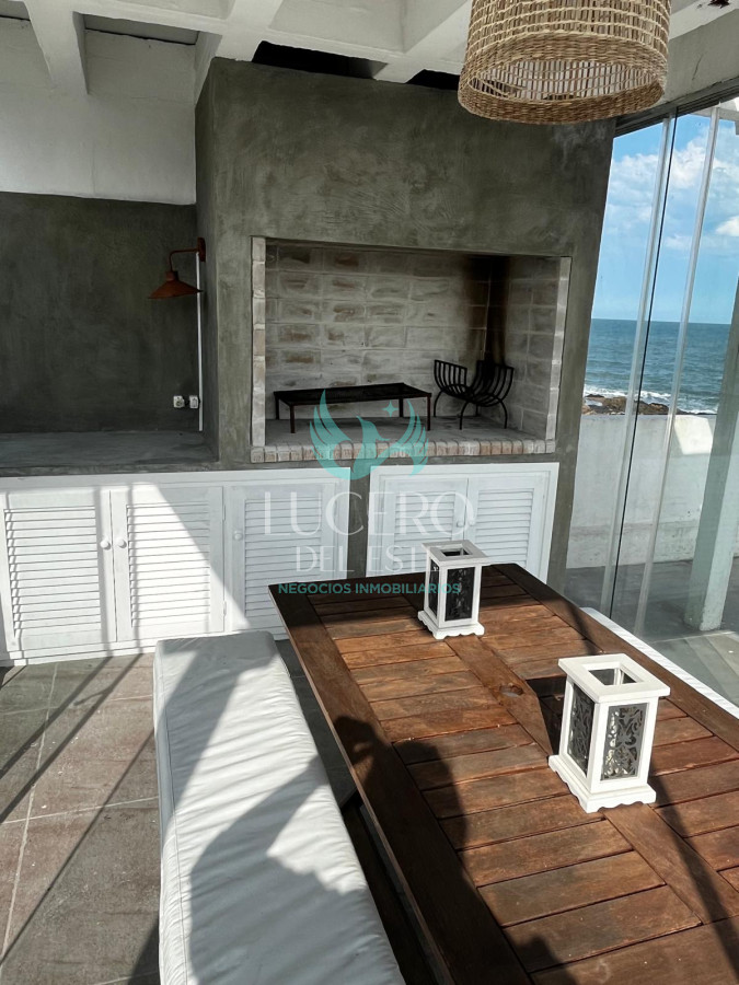 Apartamento ID.789 - Apartamento frente al mar en alquiler.