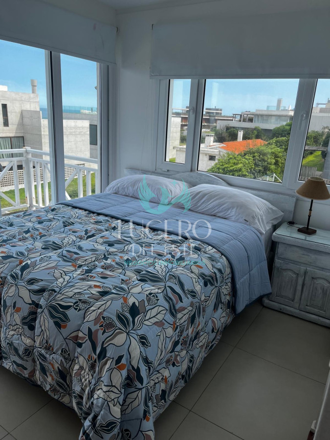 Apartamento ID.789 - Apartamento frente al mar en alquiler.