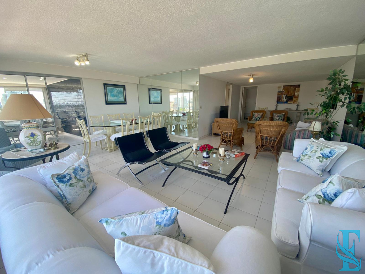 Apartamento ID.40 - Apartamento en Playa Brava, 3 suite.