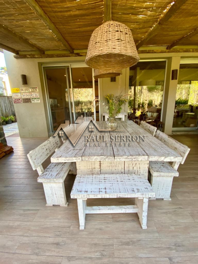 Casa ID.2612 - VENTA DE CASA DE 4 DORMITORIOS EN SUITE EN RINCON DEL INDIO 