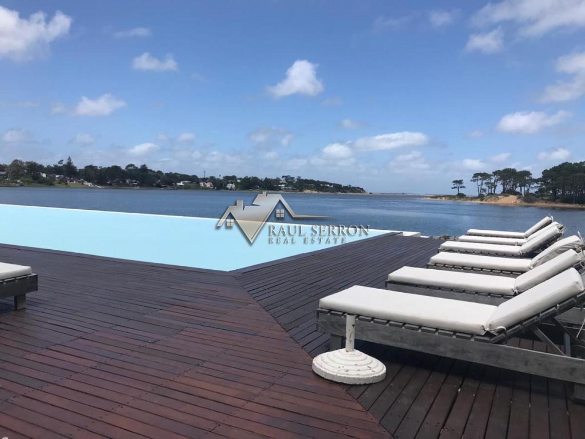 Apartamento ID.1902 - Venta de Apartamento en La Barra 3 dormitorios 2 baños