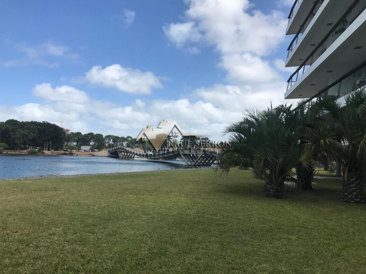 Apartamento ID.1902 - Venta de Apartamento en La Barra 3 dormitorios 2 baños