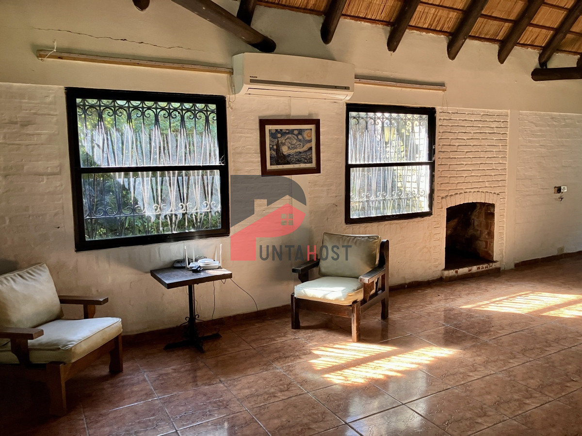 Casa ID.98 - Cabaña en Pinares, a metros del mar....