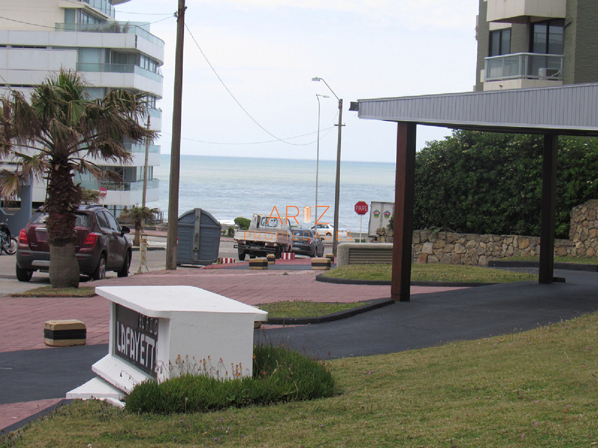 Apartamento ID.394 - VENDO APARTAMENTO 2 DORMITORIOS PENINSULA PUNTA DEL ESTE 