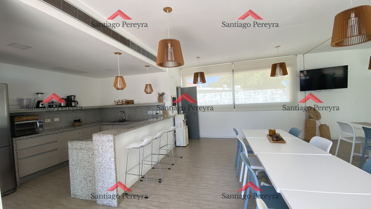 Apartamento ID.15029 - Apartamento en venta a metros de playa Mansa amueblado a estrenar.
