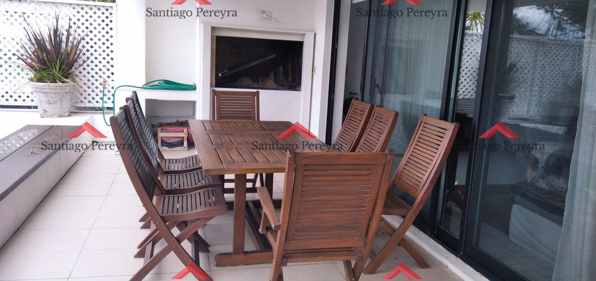 Apartamento ID.8920 - Apartamento en la Brava 3 dormitorios con terraza y cochera