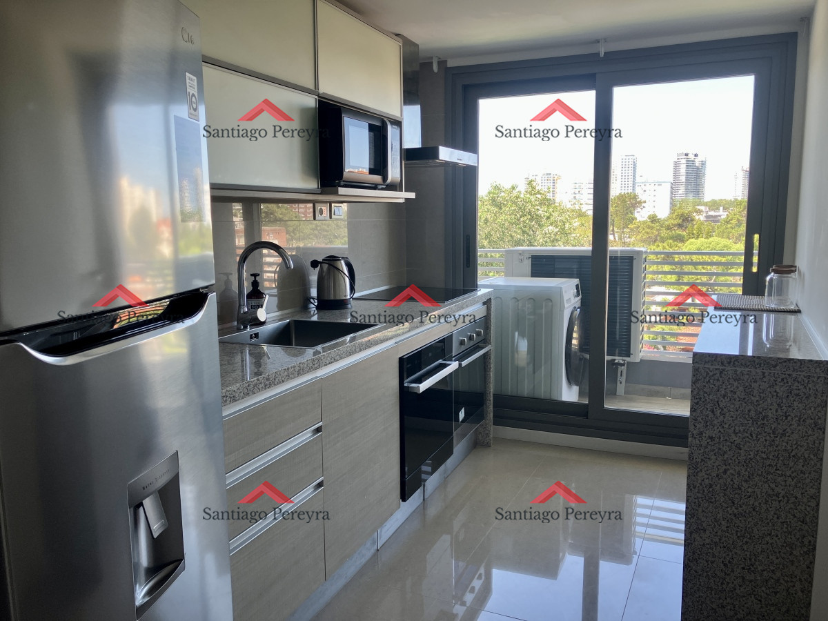 Apartamento ID.15029 - Apartamento en venta a metros de playa Mansa amueblado a estrenar.