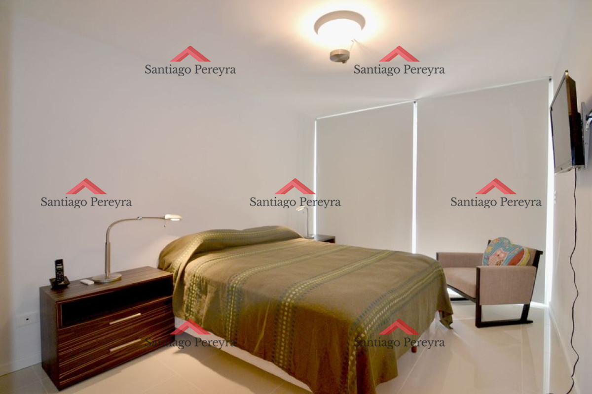 Apartamento ID.13797 - Apartamento en la Brava 2 y 1/2 dormitorios con terraza y garage