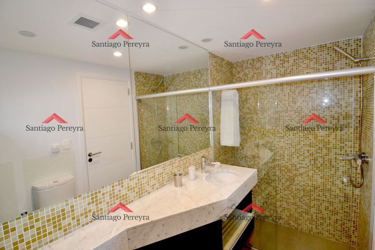 Apartamento ID.13797 - Apartamento en la Brava 2 y 1/2 dormitorios con terraza y garage