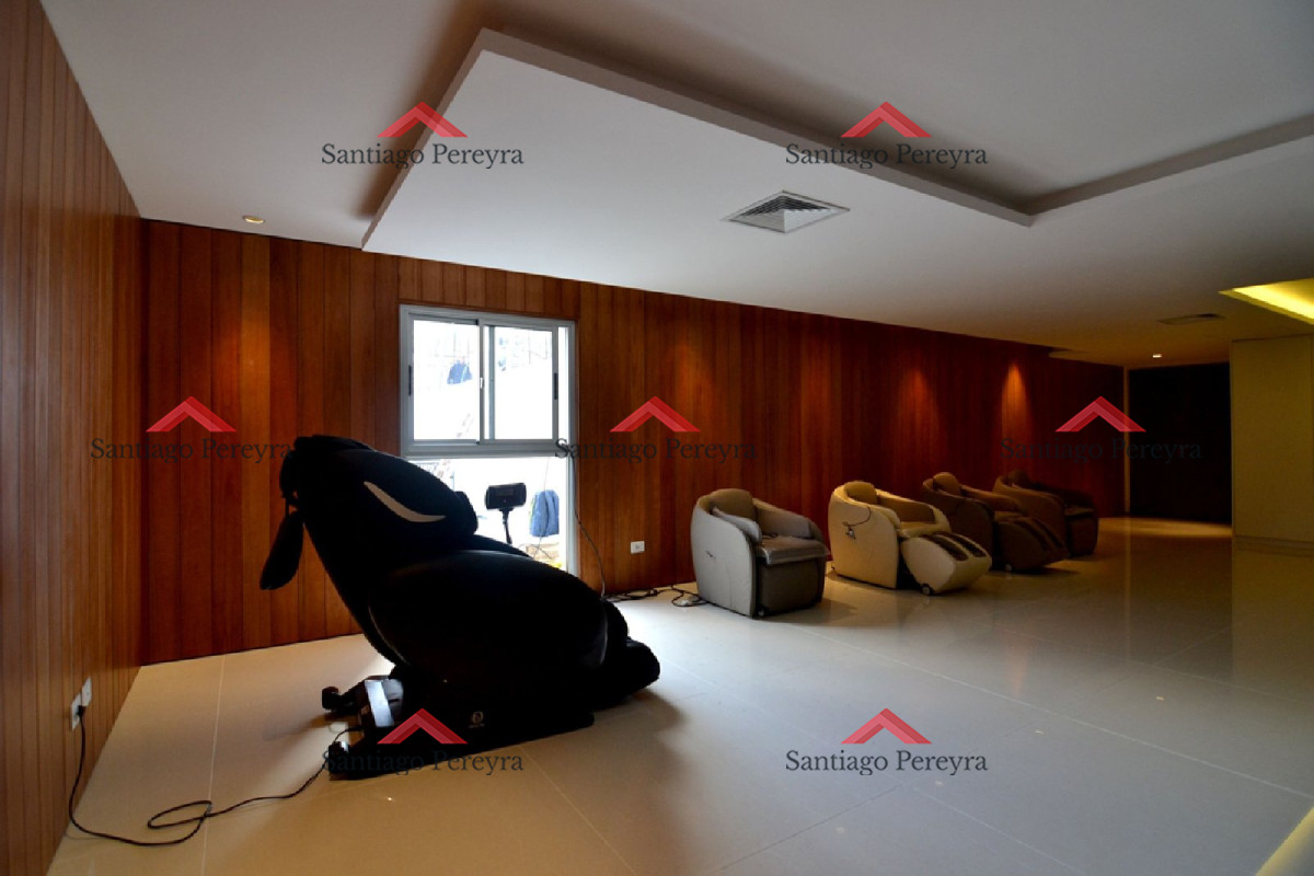 Apartamento ID.13797 - Apartamento en la Brava 2 y 1/2 dormitorios con terraza y garage