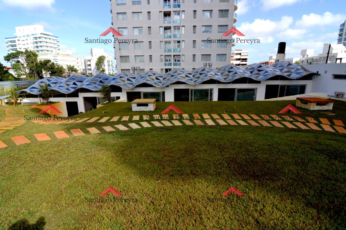 Apartamento ID.13797 - Apartamento en la Brava 2 y 1/2 dormitorios con terraza y garage