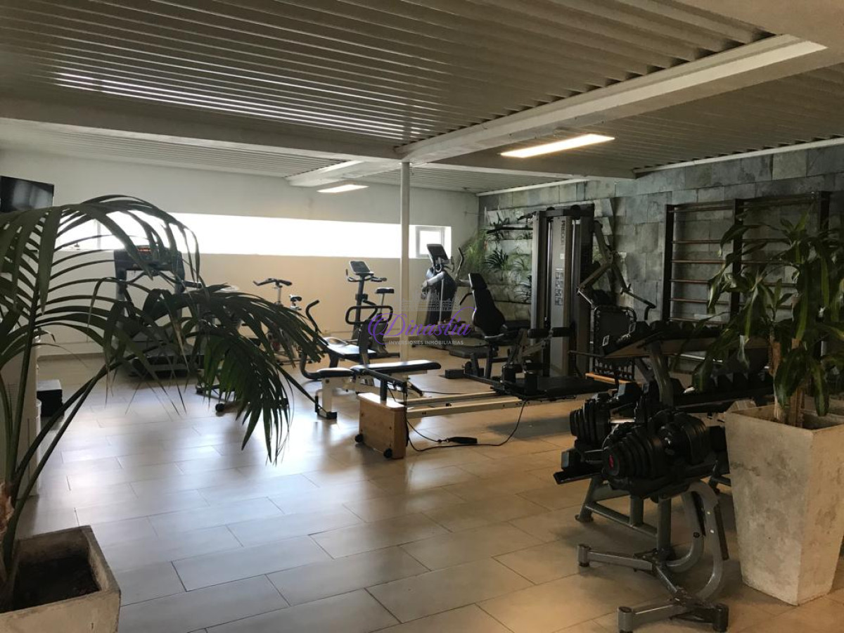 Apartamento ID.231 - Venta Apartamento de 3 dormitorios y dependencia en La Barra, Maldonado