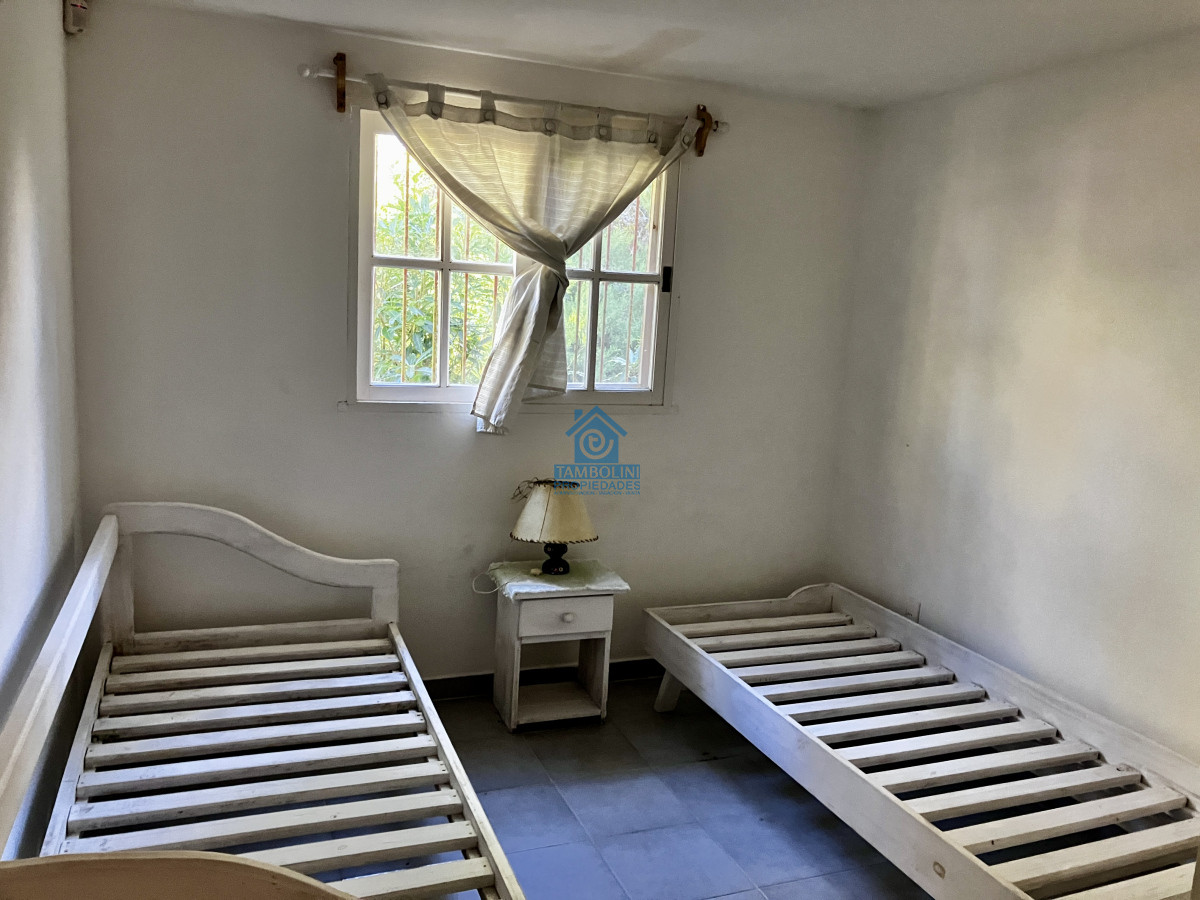 Casa ID.911 - Oportunidad destacada.Construcción solida sobre muy buen terreno, ubicada en Golf