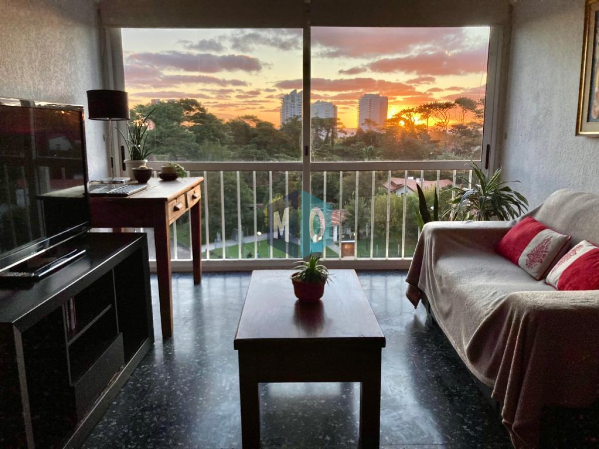 Apartamento ID.267 - Venta - 3 dormitorios, bajos gastos. 