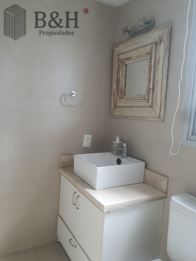 Apartamento ID.7250 - En plena Peninsula y a pasos del Puerto en el Casco Viejo