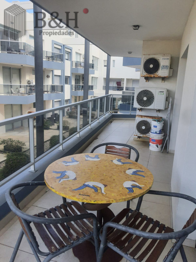 Apartamento ID.7250 - En plena Peninsula y a pasos del Puerto en el Casco Viejo