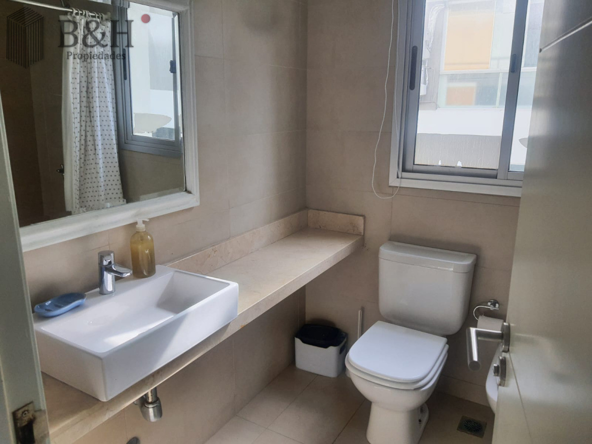 Apartamento ID.7250 - En plena Peninsula y a pasos del Puerto en el Casco Viejo