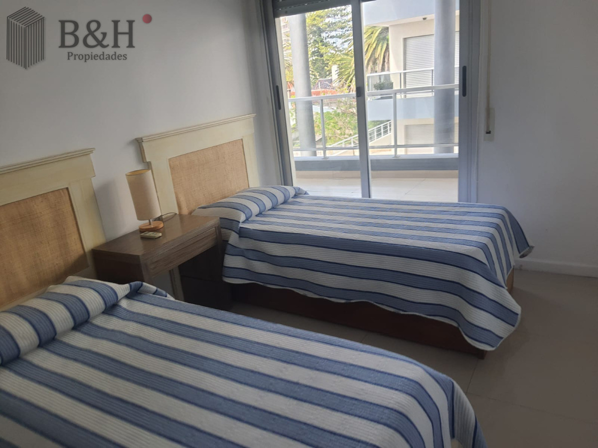 Apartamento ID.7250 - En plena Peninsula y a pasos del Puerto en el Casco Viejo