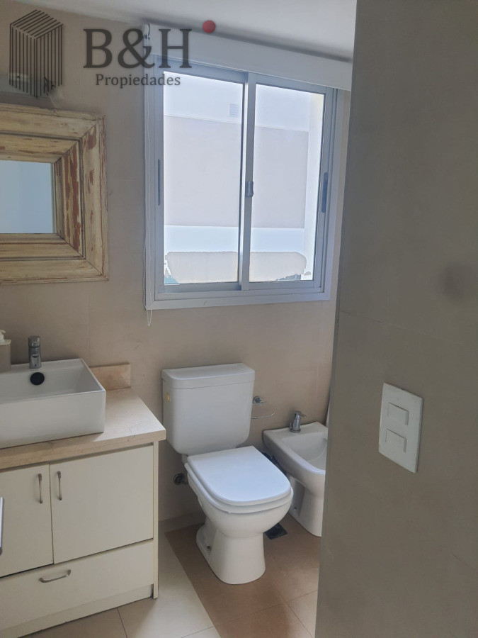 Apartamento ID.7250 - En plena Peninsula y a pasos del Puerto en el Casco Viejo