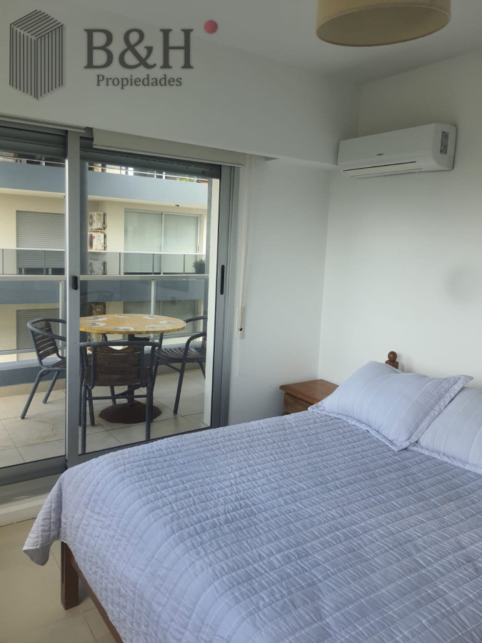 Apartamento ID.7250 - En plena Peninsula y a pasos del Puerto en el Casco Viejo