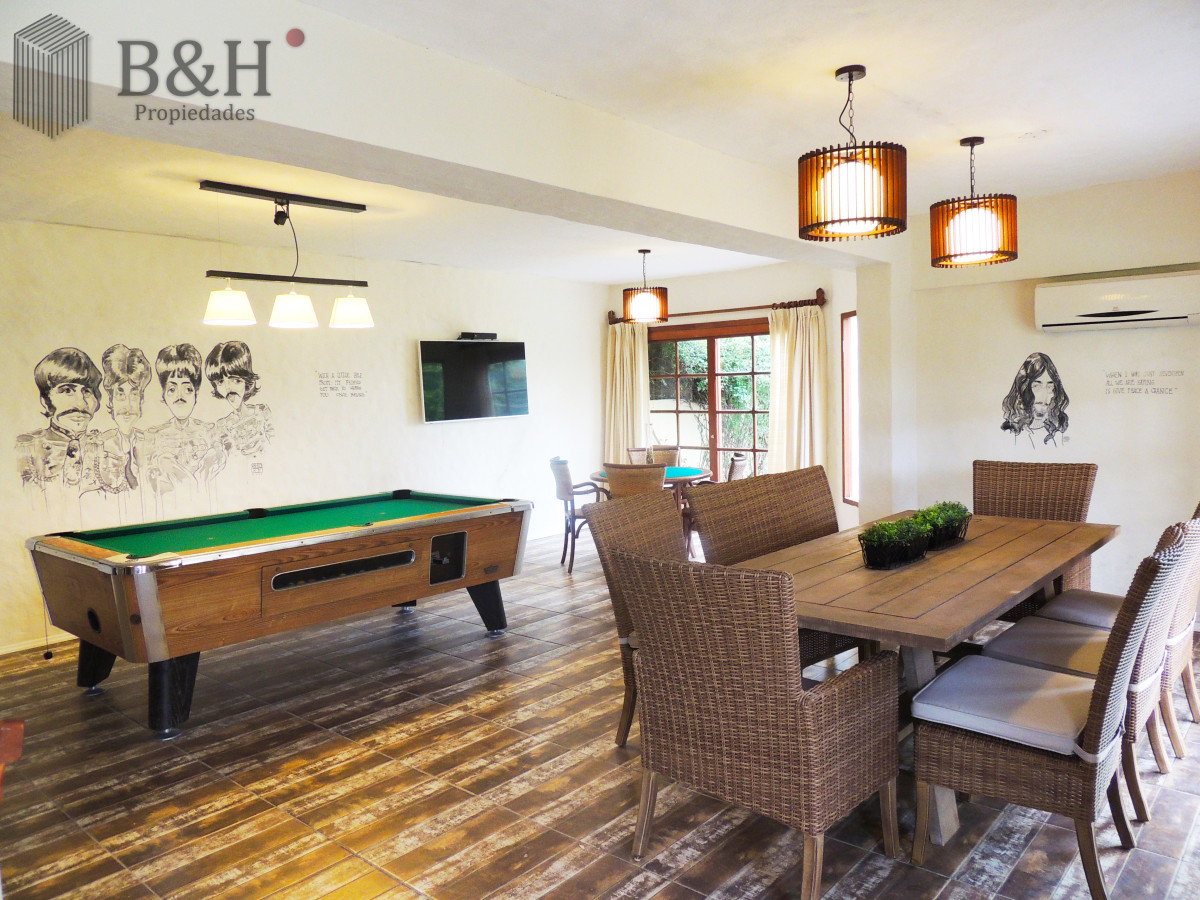 Casa ID.3944 - Casa en Mansa 5 dormitorios con piscina y barbacoa