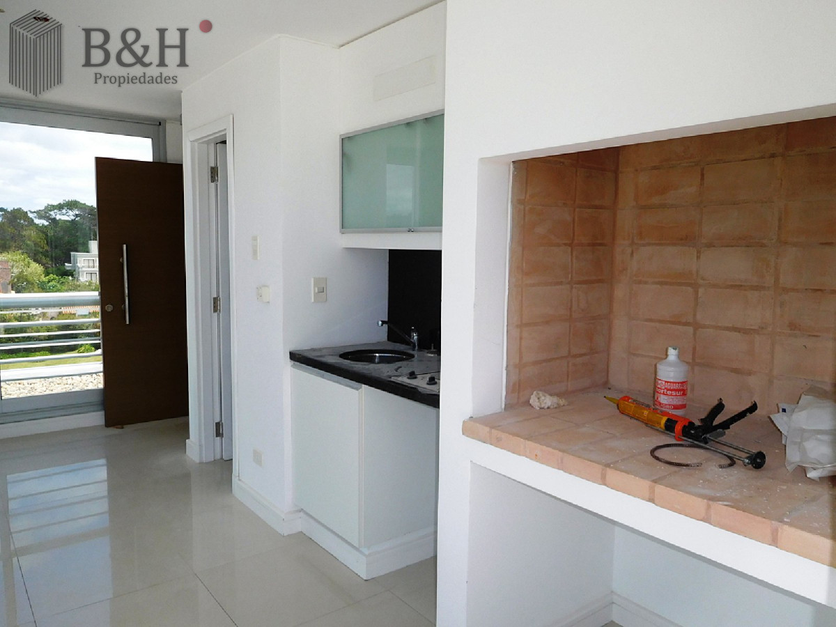 Apartamento ID.5463 - Apartamento en Brava 2 dormitorios 2 baños, garage