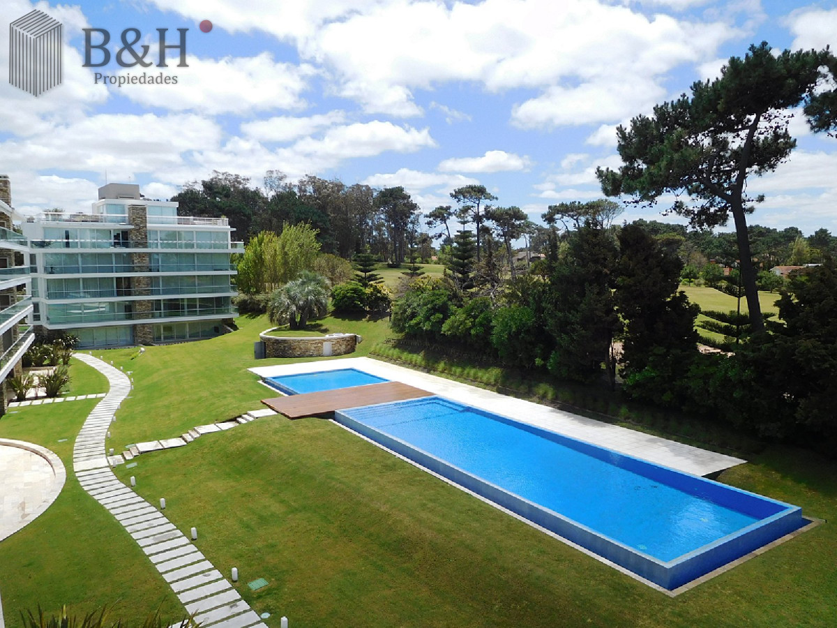 Apartamento ID.5463 - Apartamento en Brava 2 dormitorios 2 baños, garage