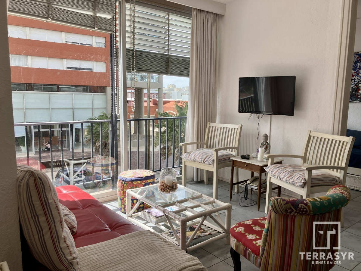 Apartamento ID.114 - En península, a metros del mar, zona puerto. Imperdible